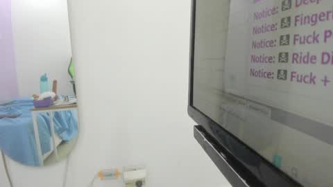 Snapshot of ariela__ chatting on 12-24-24, 09:55 ariela__ online show from 12-24-24, 09:55