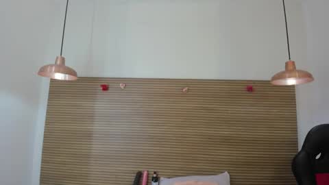 Snapshot of ariela__ chatting on 10-19-25, 04:13 ariela__ online show from 10-19-25, 04:13