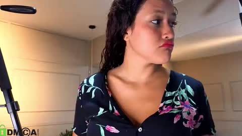 arielblossom____ online show from 02-02-26, 11:42