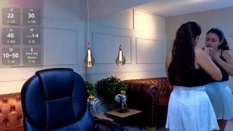 arielblossom____ online show from 02-19-26, 12:01