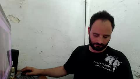 Snapshot of arield85 chatting on 12-11-24, 09:34 Ariel online show from 12-11-24, 09:34