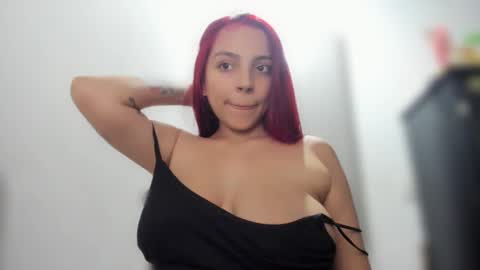 Stephany  online show from 10-04-25, 02:42