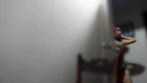 Snapshot of ariell_rose1 chatting on 10-30-25, 04:47 Stephany online show from 10-30-25, 04:47