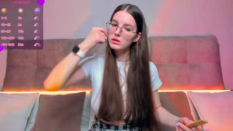 Snapshot of ariellateska chatting on 12-20-24, 04:09 Ariella online show from 12-20-24, 04:09