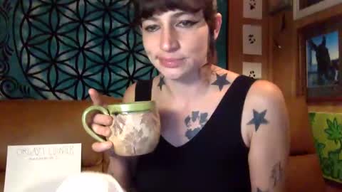 ariel  colin when hes here online show from 12-29-24, 02:10