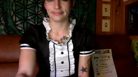 ariel  colin when hes here online show from 12-30-24, 04:09