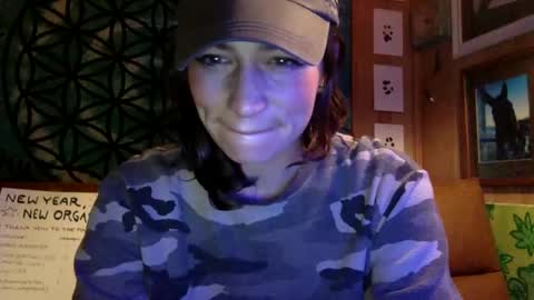 ariel  colin when hes here online show from 01-04-25, 02:35