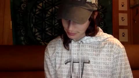 ariel  colin when hes here online show from 01-05-25, 02:06