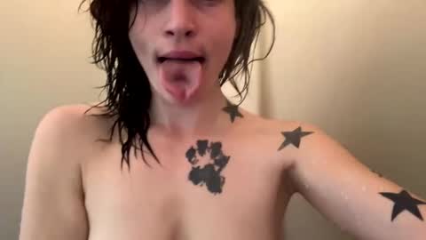 ariel  colin when hes here online show from 02-27-25, 02:00