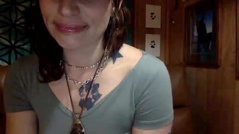 ariel  colin when hes here online show from 03-07-25, 02:57