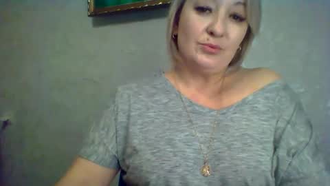 ArielXLoveresss online show from 11-08-25, 10:19