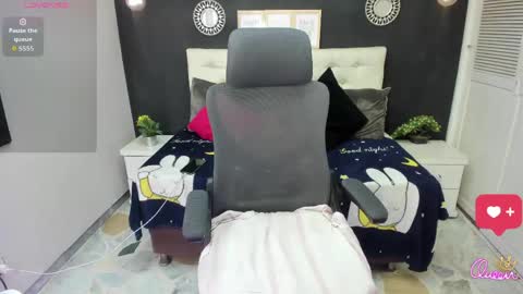 Snapshot of arii_rosse chatting on 05-26-26, 07:43 Ari online show from 05-26-26, 07:43
