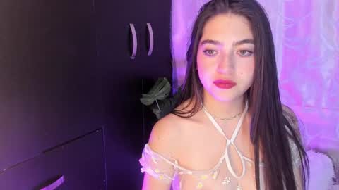 Snapshot of arii_vega chatting on 11-29-25, 05:32 ARII VEGA online show from 11-29-25, 05:32