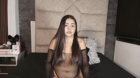 Snapshot of ariia_monroee chatting on 04-18-26, 01:31 ariia_monroee online show from 04-18-26, 01:31