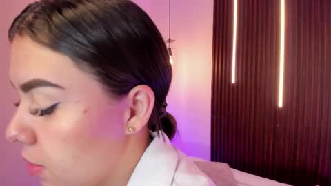 Snapshot of ariianabaker chatting on 06-06-26, 01:05 Arianna online show from 06-06-26, 01:05