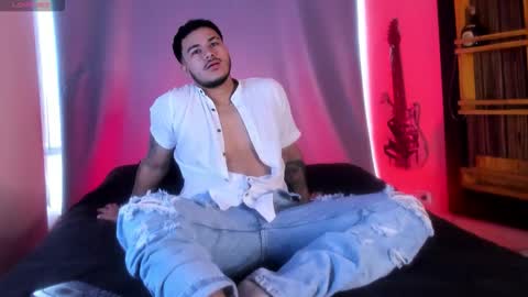 Ariies13 online show from 11-18-25, 12:09