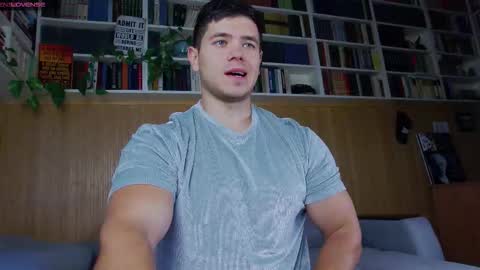 Snapshot of arilass chatting on 09-28-25, 06:41 A n g e l  f r o m  H e l l online show from 09-28-25, 06:41