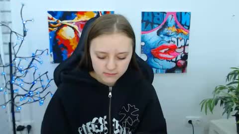 Snapshot of arinabelle chatting on 11-30-25, 02:26 arinabelle online show from 11-30-25, 02:26