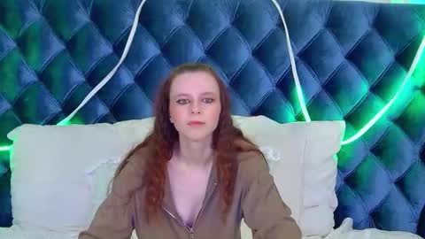 Snapshot of arinakubrick chatting on 11-26-25, 04:35 Arinakubrick online show from 11-26-25, 04:35