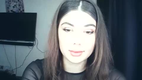 Snapshot of arioness chatting on 03-23-26, 06:12 Daria online show from 03-23-26, 06:12