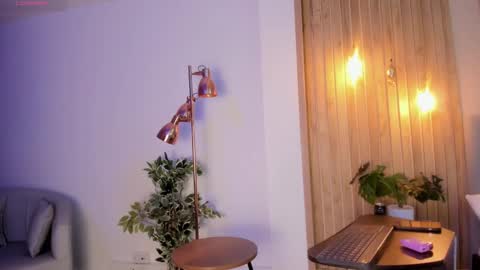 Ari Robert online show from 10-07-25, 02:53