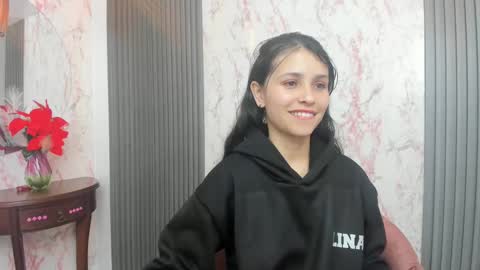 arisha_lee2 online show from 01-07-25, 08:45