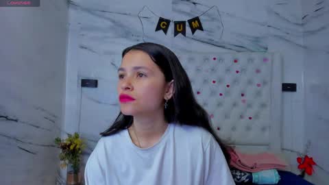 arisha_lee2 online show from 05-25-26, 12:33