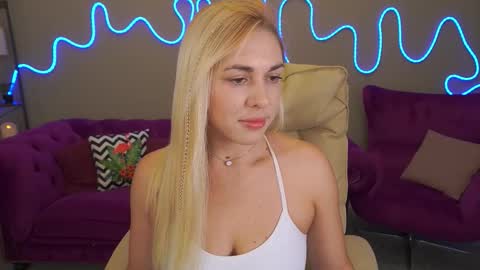 Snapshot of arishkalulu chatting on 10-06-25, 05:49 Arishka online show from 10-06-25, 05:49