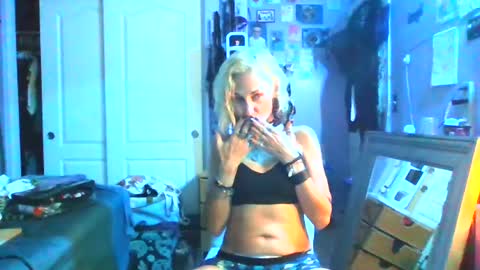 Snapshot of aristarr777 chatting on 07-22-26, 08:39 Aristarr777 online show from 07-22-26, 08:39