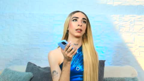 Snapshot of arivega chatting on 05-17-26, 05:16 Nice to meet you thumb up me please its important I LOOK MY BIO DOWN online show from 05-17-26, 05:16