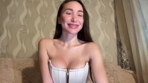 Snapshot of arivonel chatting on 11-17-25, 09:59 Liza online show from 11-17-25, 09:59