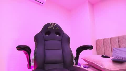 Arleth  online show from 01-07-26, 03:09