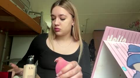 Kate online show from 05-29-26, 07:17