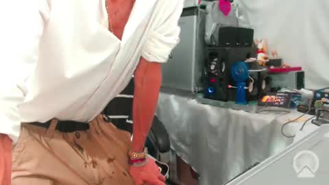 armaduradeacero online show from 10-24-25, 03:25