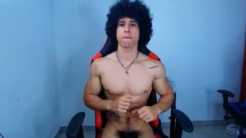 Snapshot of arnold_black69 chatting on 09-10-25, 12:27 arnold black online show from 09-10-25, 12:27