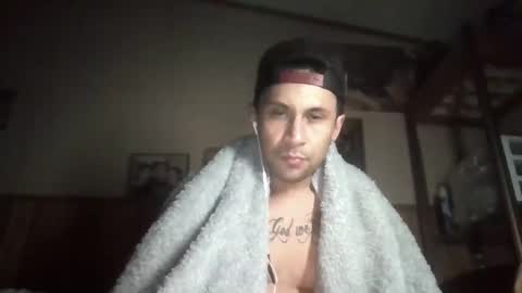 aroddriguezz2020 online show from 01-20-25, 01:00