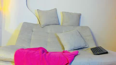 Snapshot of arohomlester_ chatting on 05-23-26, 01:37 ARON online show from 05-23-26, 01:37