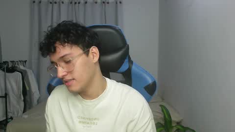   online show from 02-01-25, 04:03