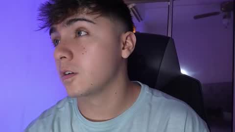 aron__cooper online show from 10-21-25, 05:24