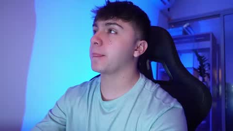 aron__cooper online show from 07-15-26, 01:27