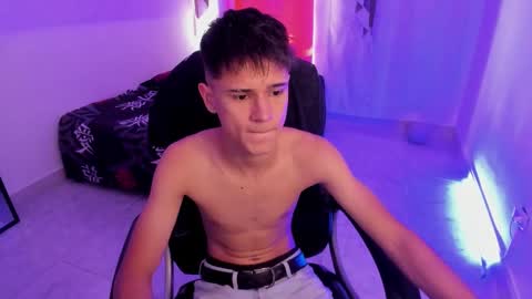 Aaron online show from 12-15-25, 07:29