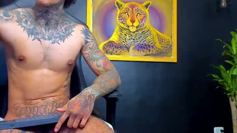 Snapshot of aron_ford chatting on 01-30-25, 12:18 Aron ford online show from 01-30-25, 12:18