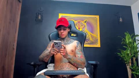 Snapshot of aron_ford chatting on 01-31-25, 01:11 Aron ford online show from 01-31-25, 01:11