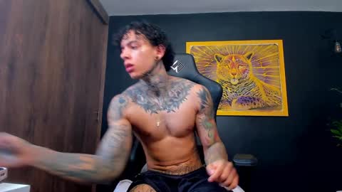 Snapshot of aron_ford chatting on 02-03-25, 01:40 Aron ford online show from 02-03-25, 01:40