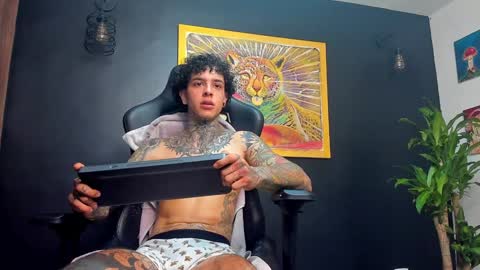 Snapshot of aron_ford chatting on 02-08-25, 01:54 Aron ford online show from 02-08-25, 01:54