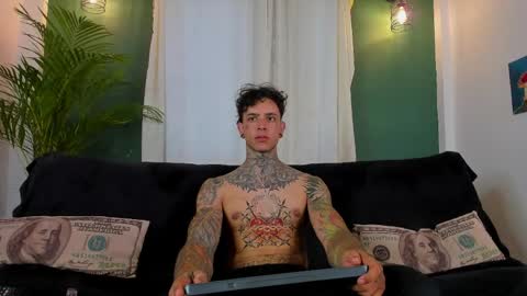 Snapshot of aron_ford chatting on 05-21-26, 10:06 Aron ford online show from 05-21-26, 10:06