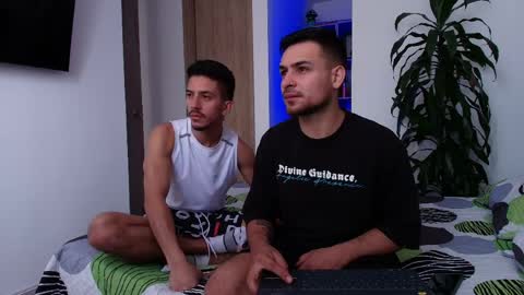 Aron Santoro online show from 04-11-26, 02:10