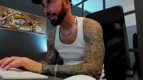 AronGrant online show from 10-28-25, 10:30