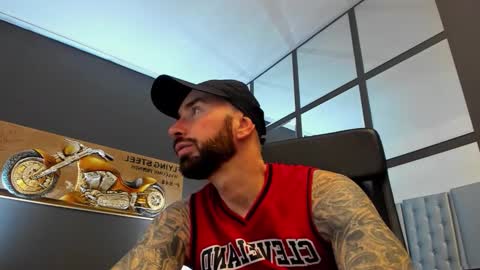 AronGrant online show from 11-25-25, 09:42