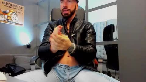 AronGrant online show from 12-17-25, 09:15